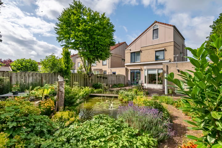 Photo of property Ranonkel 16, Tiel