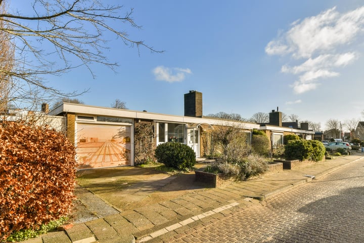 Photo of property Ranonkellaan 7, Beverwijk