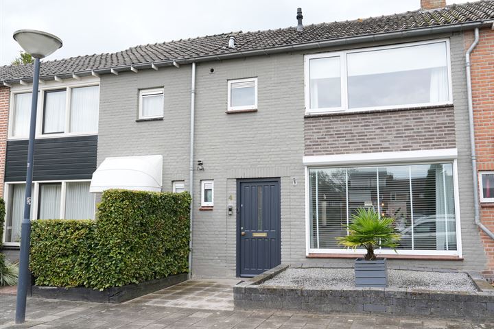 Ranonkelstraat 4 in Waalwijk