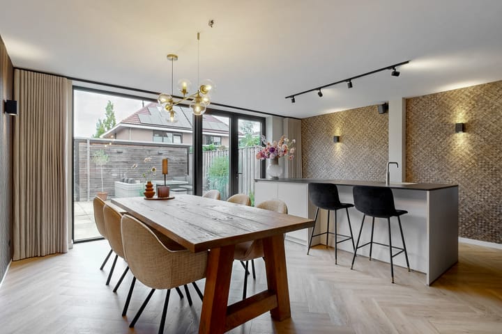 Photo of property Ratelaar 6, Limmen