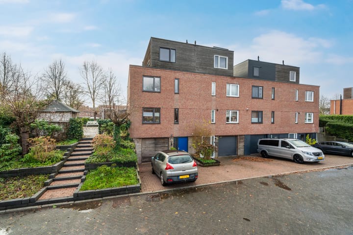 Photo of property Ravelijn 44, Apeldoorn
