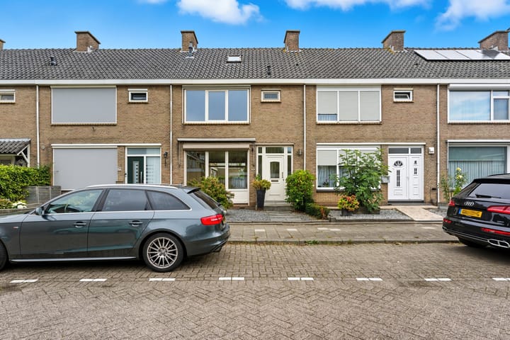 Photo of property Ravelstraat 35, Ridderkerk