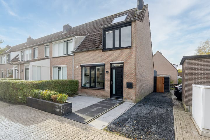 Photo of property Reaal 52, Hoorn