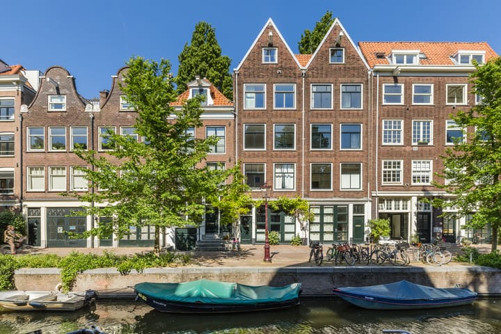 Recht Boomssloot 83-2 in Amsterdam