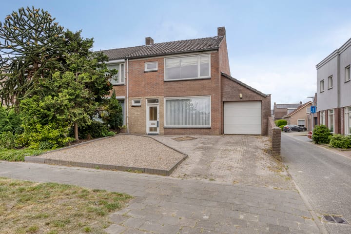 Rechtestraat 14 in Asten