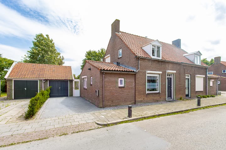 Reeuwijkstraat 24 in Ammerzoden