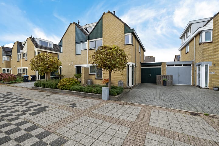 Photo of property Regenboog 24, Heerenveen