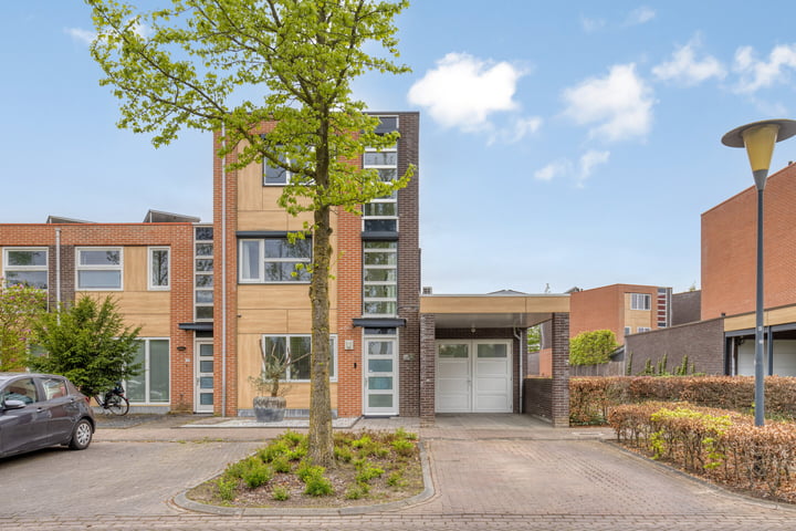 Regenboogven 33 in Veldhoven