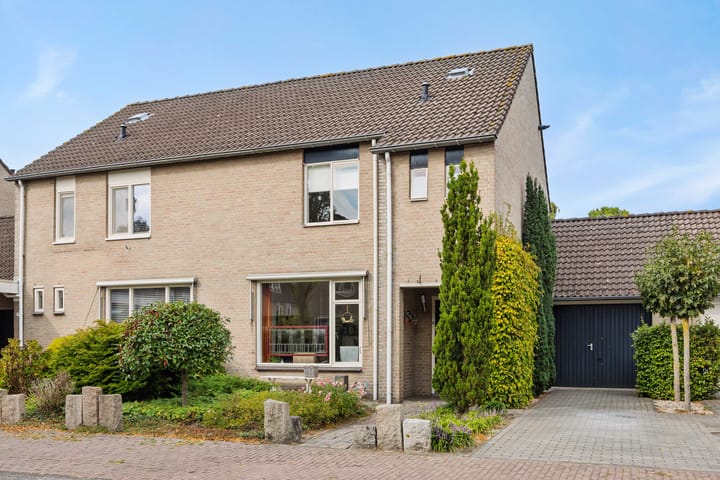 Regent Smitsstraat 11 in Sint-Michielsgestel