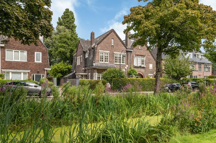 Regentesselaan 10 in Haarlem photo