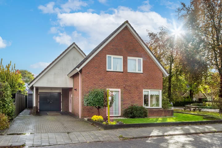 Reggestraat 97b in Enter