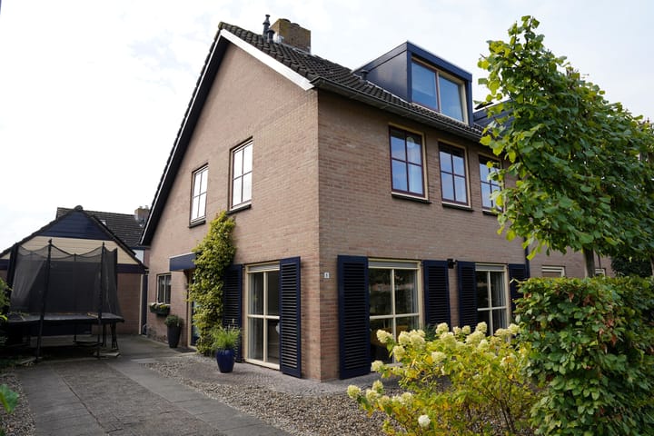 Photo of property Regulus 8, Oostburg
