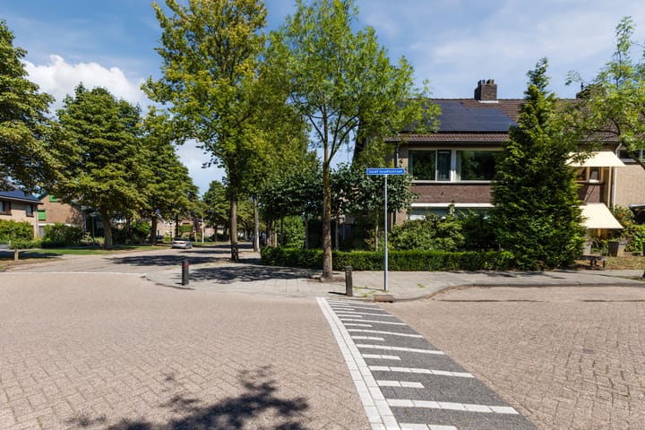 Rembrandtlaan 25 in Best
