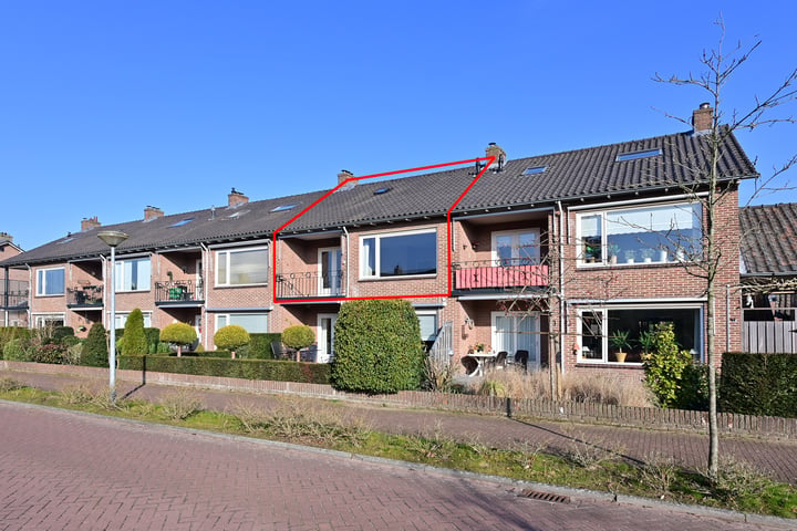 Rembrandtlaan 36 in Huizen