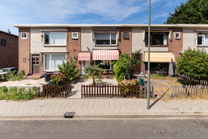 Photo of property Rembrandtlaan 37, Dordrecht