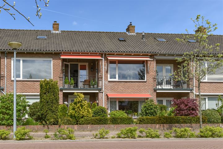 Rembrandtlaan 40 in Huizen