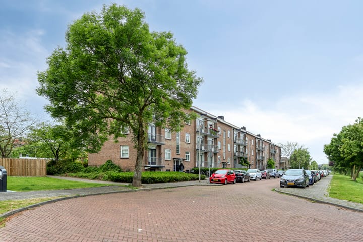 Rembrandtlaan 5 in Alphen aan den Rijn
