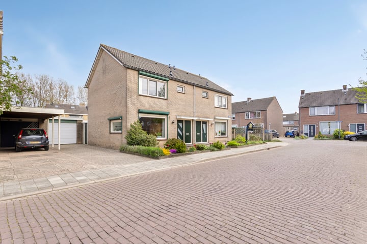 Rembrandtstraat 27 in Heinkenszand