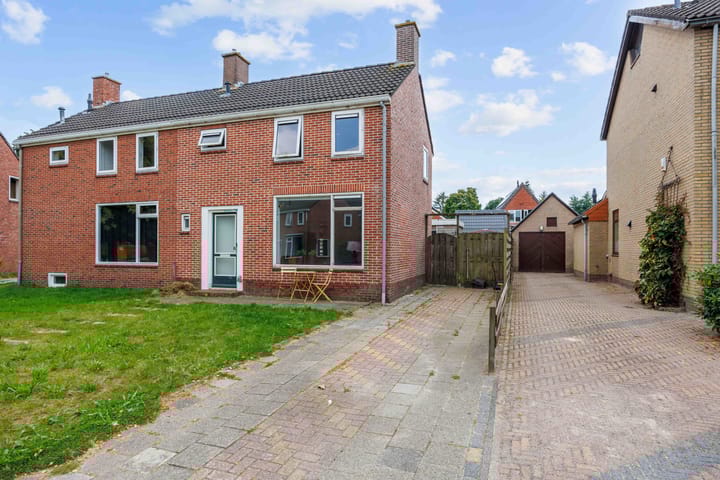 Photo of property Rembrandtstraat 9, Marum