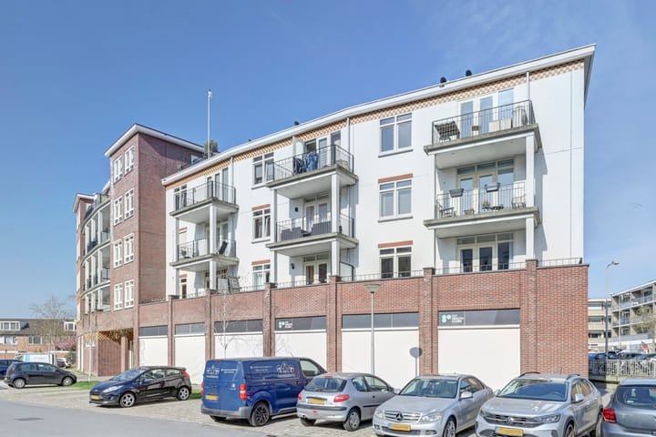 Photo of property Remiseplein 21, Rijnsburg