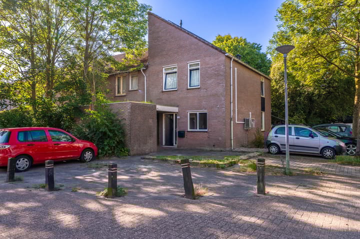 Rensumaheerd 103 in Groningen