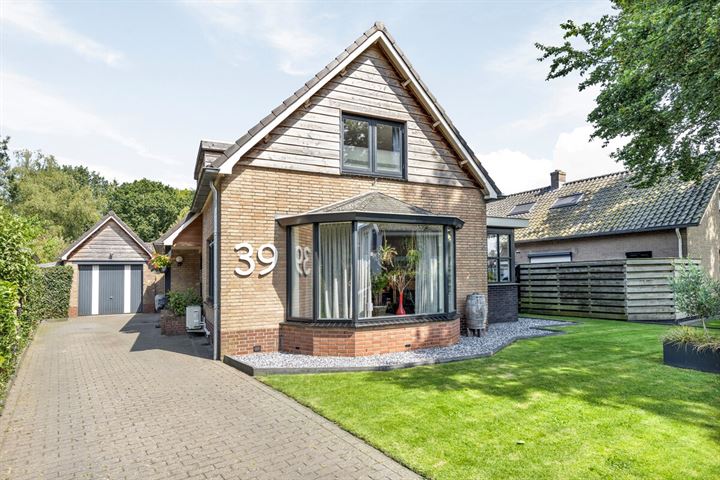 Photo of property Reuweg 39, Loenen