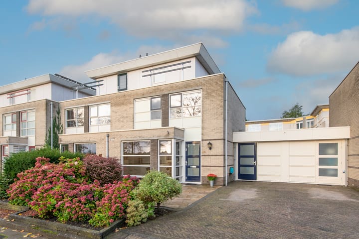 Reuzenpandasingel 96 in Heerhugowaard