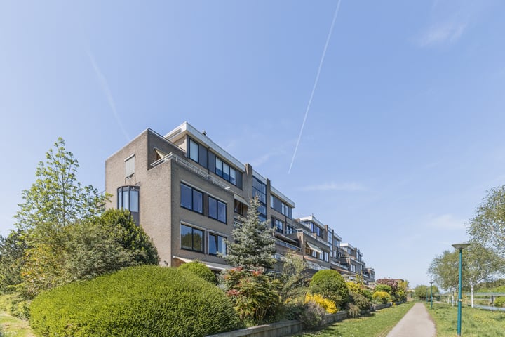 Reviuslaan 102 in Oegstgeest
