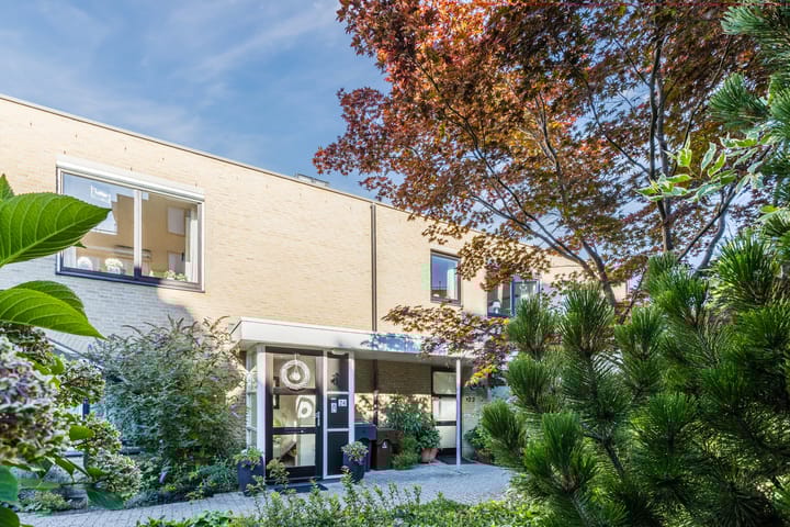 Reviuslaan 24 in Oegstgeest photo