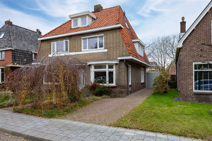 Rhebruggenstraat 16 in Assen