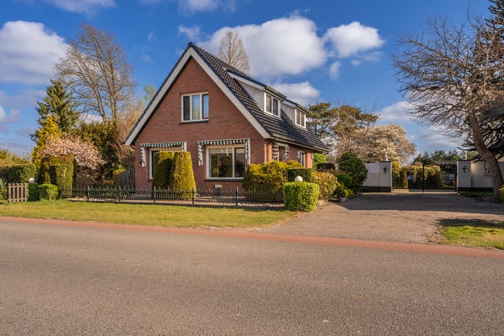Photo of property Rhederweg 15, Bellingwolde
