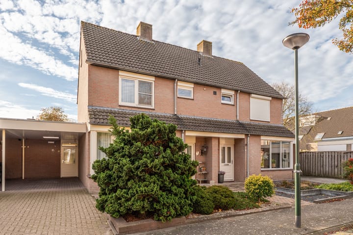 Rhônelaan 11 in Son en Breugel Foto