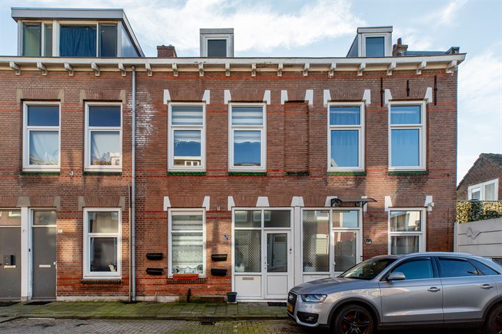 Rhoonsestraat 3 in Schiedam