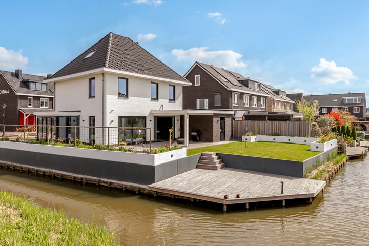 Richard Feynmanstraat 29 in Almere Foto