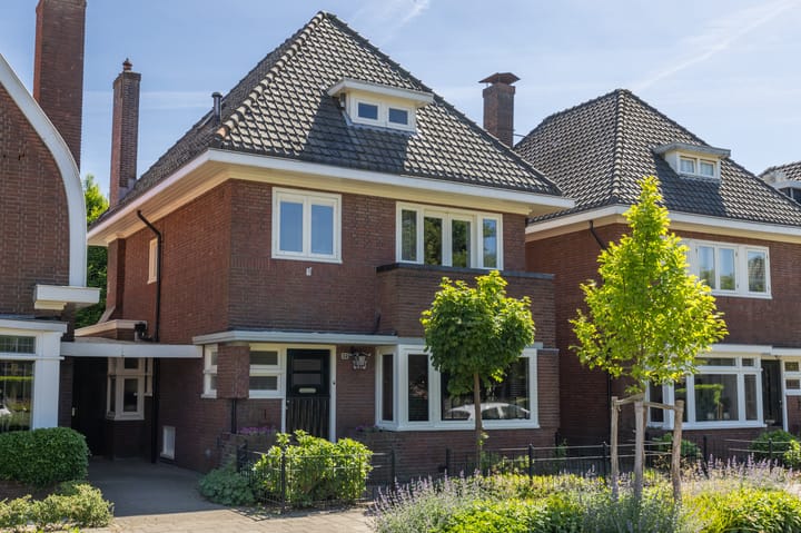 Richard Holstraat 32 in Enschede photo