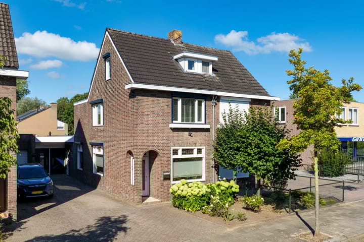 Ridder Hoenstraat 122 in Hoensbroek