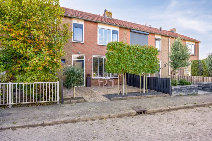 Ridder van Dorplaan 18 in Zuid-Beijerland