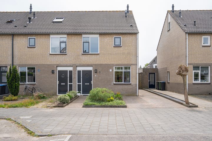 Ridder van Tuylstraat 7 in Deil