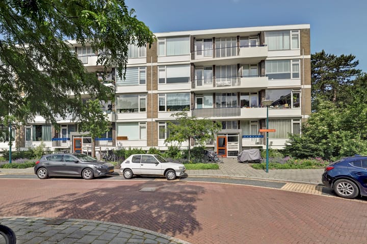 Ridderspoorlaan 37 in Oegstgeest
