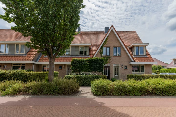 Photo of property Riederare 3, Barendrecht