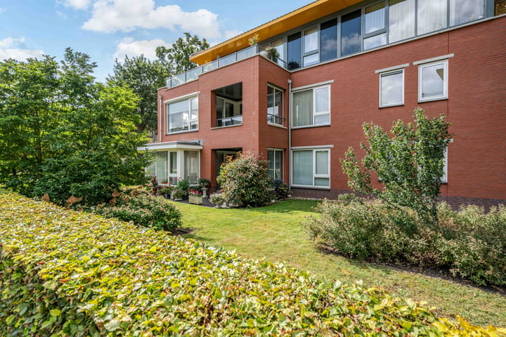 Riemsnijder 35 in Roden