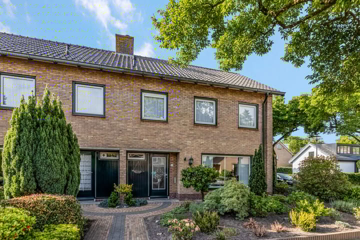 Rienderstein 4 in Ede Foto