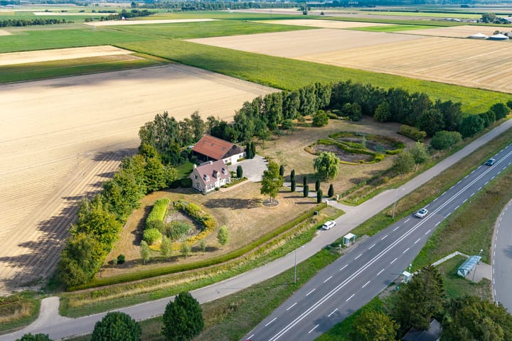 Riet- en Wulfsdijkweg 26 in Hulst