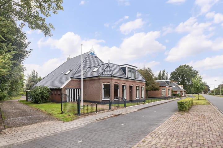 Rijksstraatweg 98, Hurdegaryp Photo of property Rijksstraatweg 98, Hurdegaryp