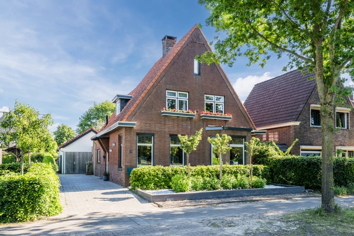 Photo of property Rijksweg 12, Hulten
