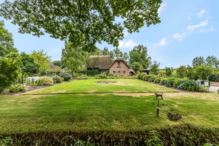 Photo of property Rijksweg 133, Terschuur