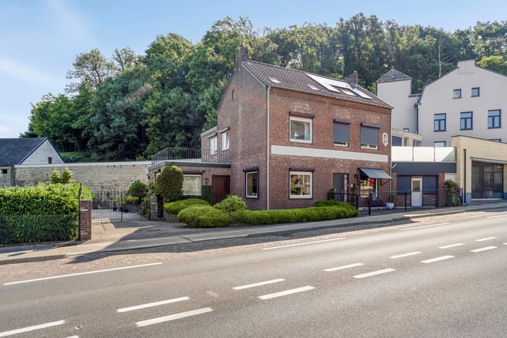 Rijksweg 7 in Cadier en Keer