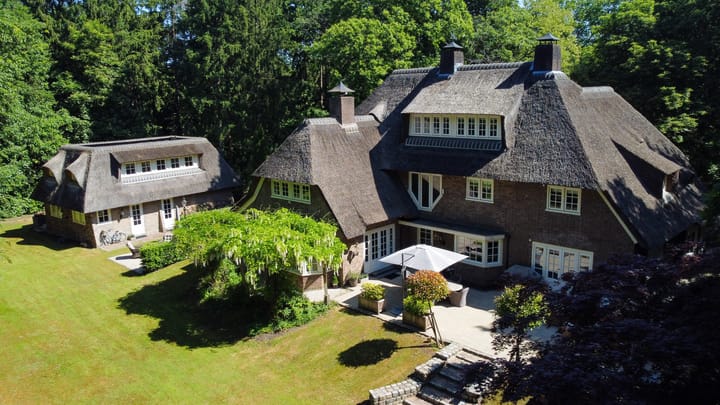 Rijksweg-West 5 in Laren