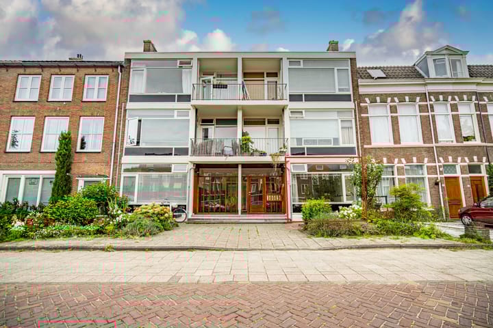 Rijn en Schiekade 10 in Leiden
