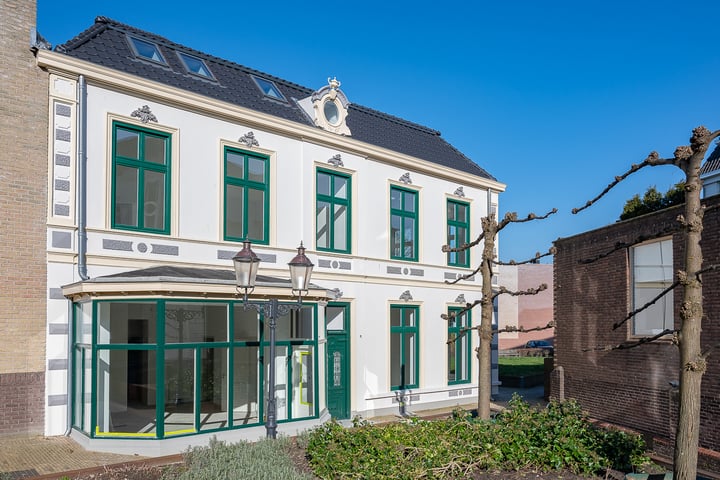 Rijnstraat 20 in Tolkamer